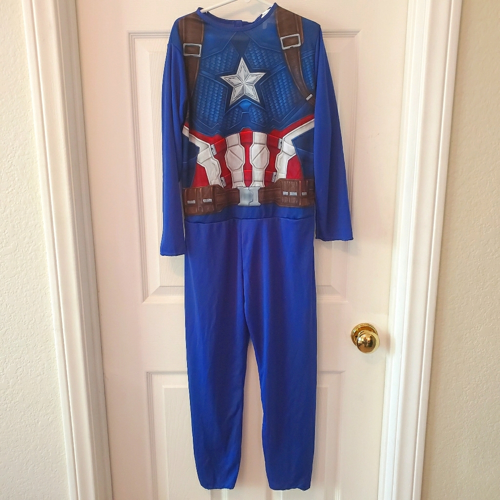 NWOT boys captain America costume size medium